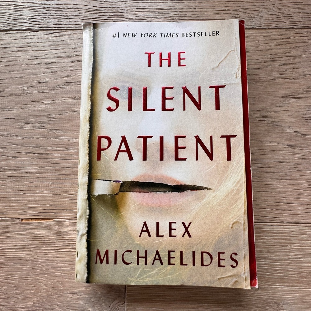 The Silent Patient by Alex Michaelides